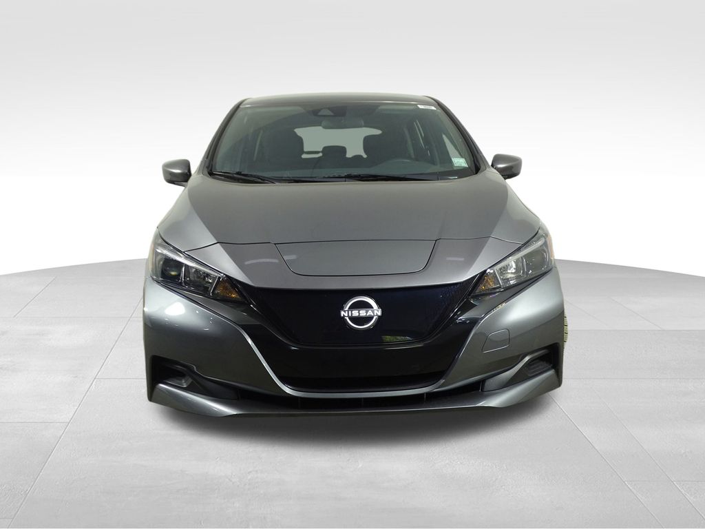 2023 Nissan Leaf S photo 2