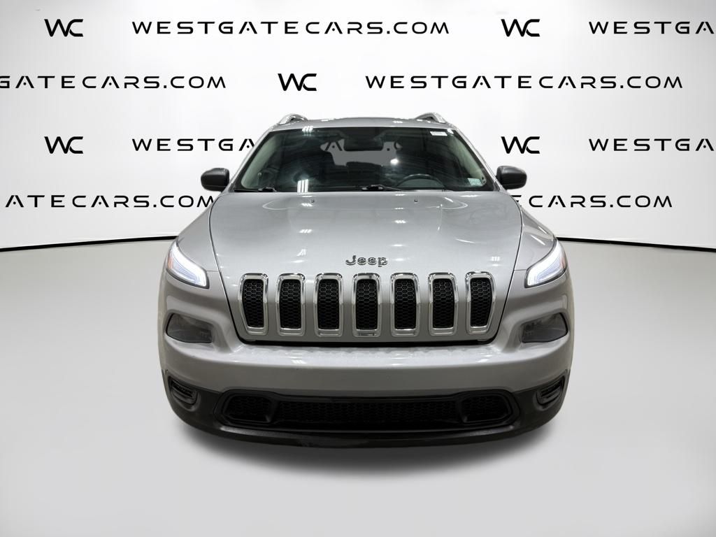 2015 Jeep Cherokee Sport photo 2