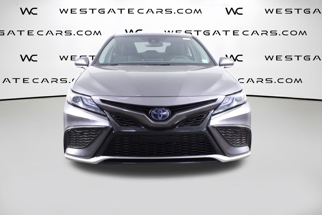 2024 Toyota Camry Hybrid XSE photo 2