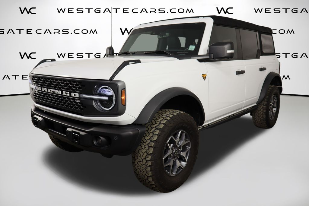 2023 Ford Bronco Badlands's photo
