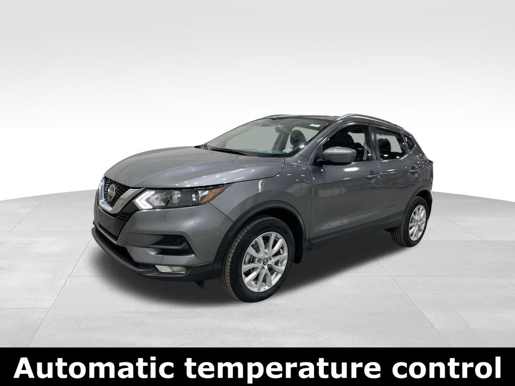 2022 Nissan Rogue Sport SV photo 2