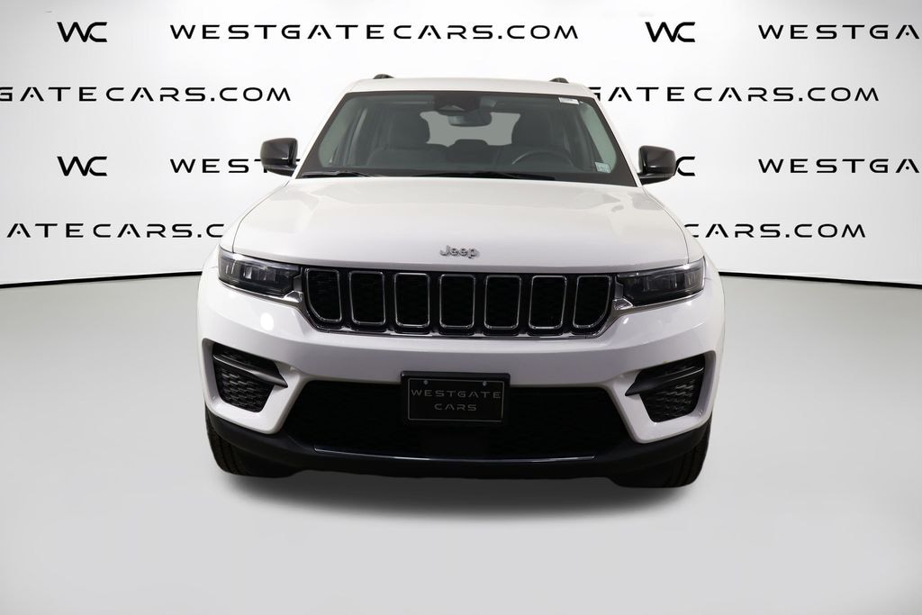 Used 2023 Jeep Grand Cherokee Laredo SUV