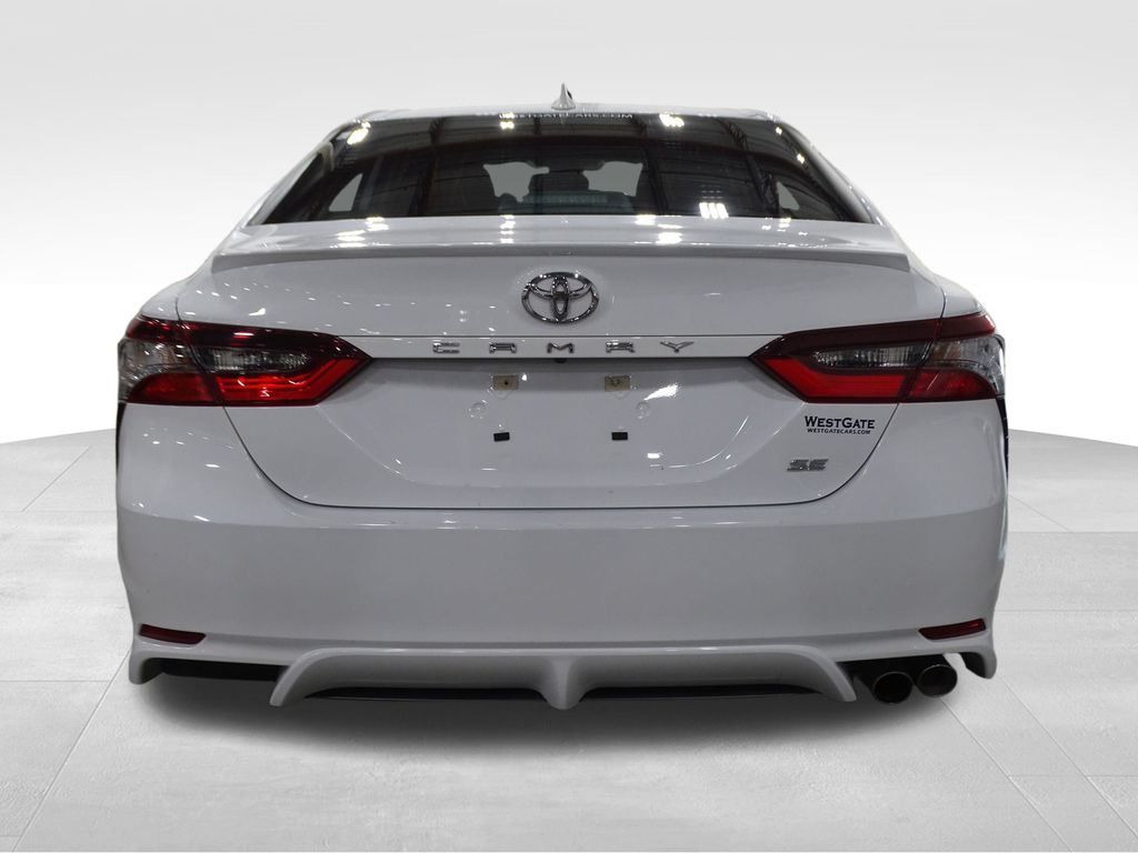 2023 Toyota Camry SE photo 4