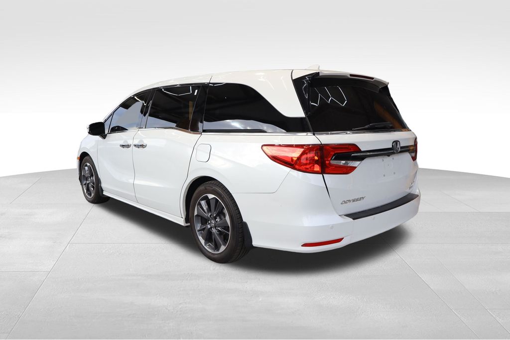 2022 Honda Odyssey Elite photo 3