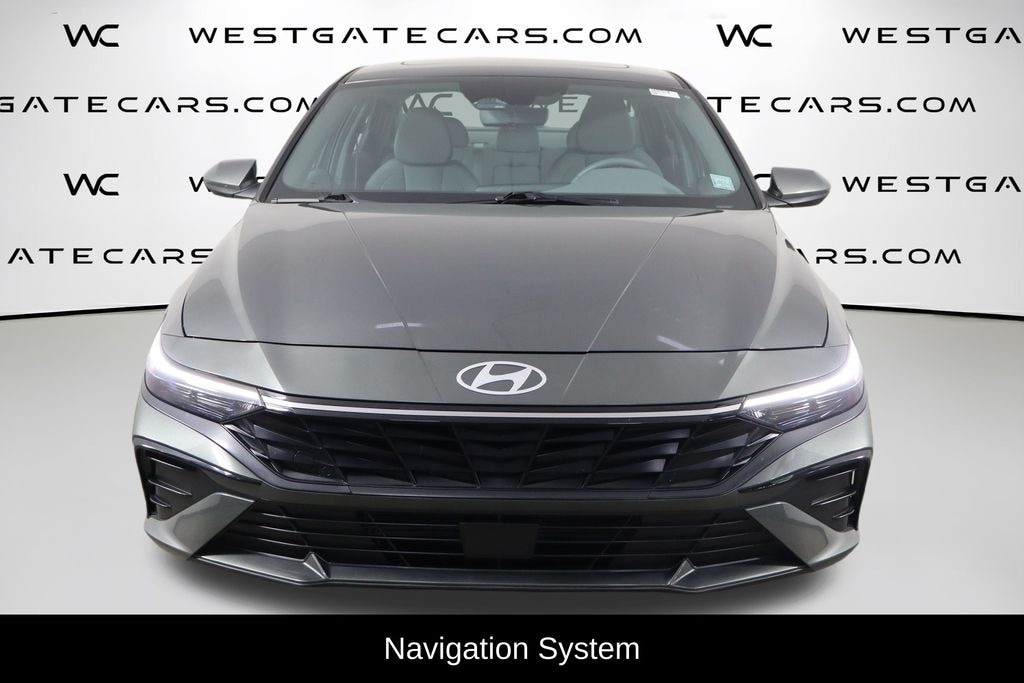 Used 2025 Hyundai Elantra SEL Convenience Sedan