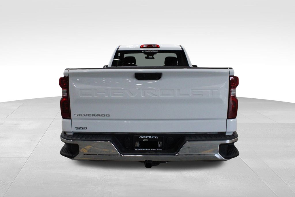 2024 Chevrolet Silverado 1500 photo 4