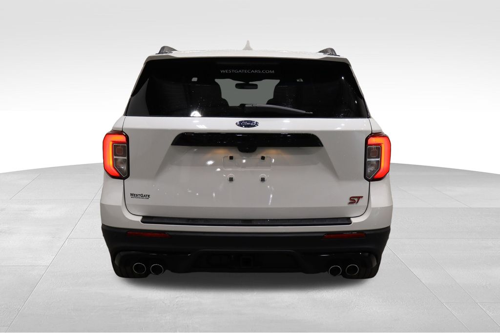 2021 Ford Explorer ST photo 4