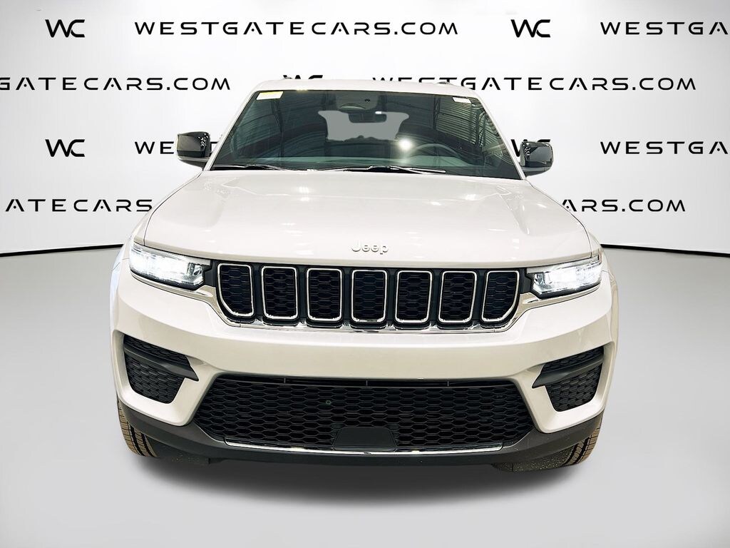 New 2025 Jeep Grand Cherokee LAREDO 4X2 Sport Utility