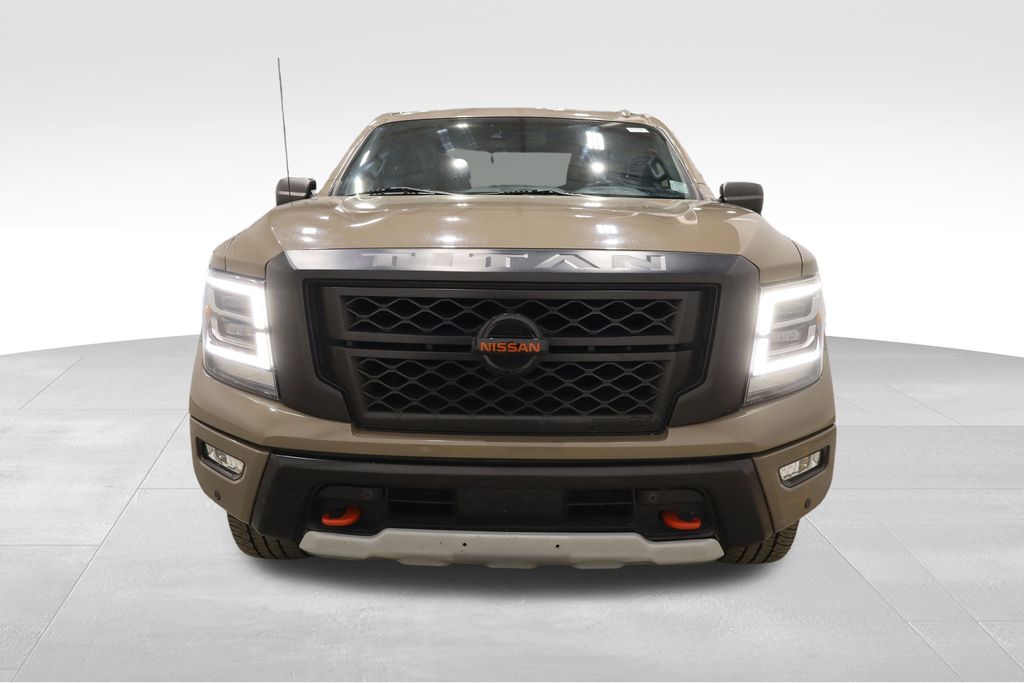 2021 Nissan Titan PRO-4X photo 2