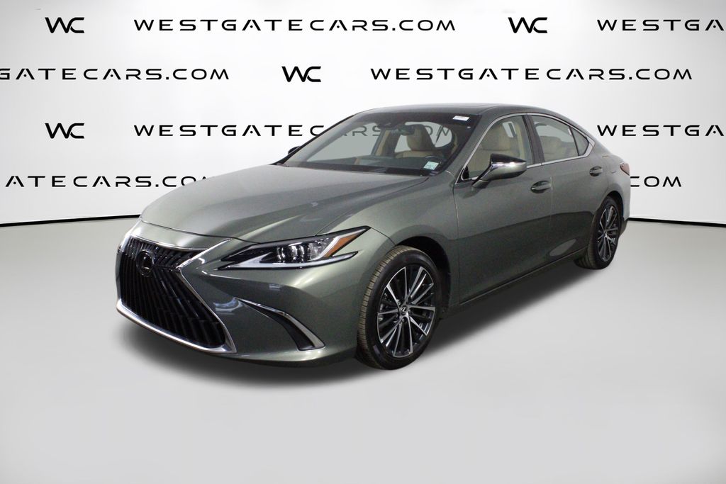 2024 Lexus ES 350's photo