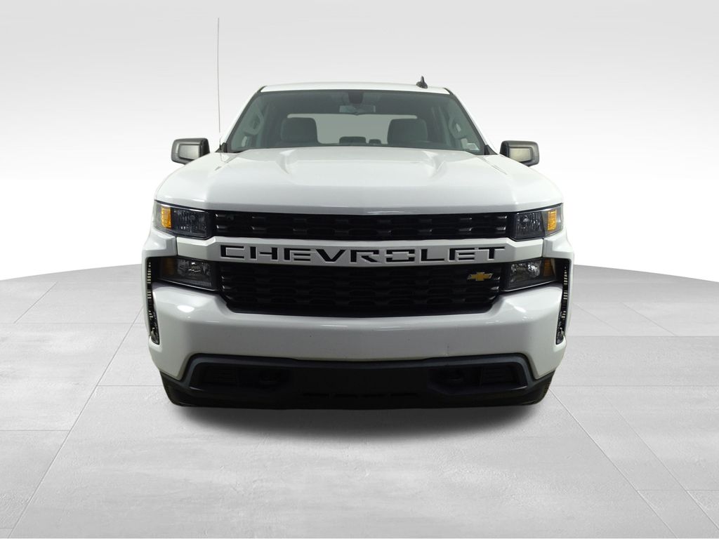 2020 Chevrolet Silverado 1500 Custom photo 2
