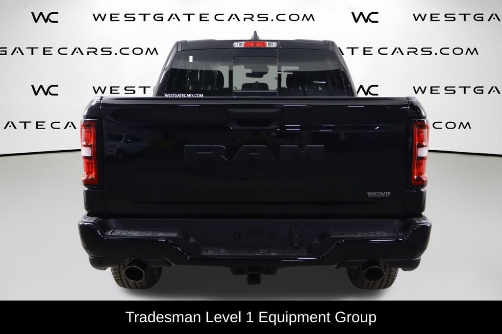 New 2026 Ram 1500 EXPRESS CREW CAB 4X4 5'7 BOX Pickup
