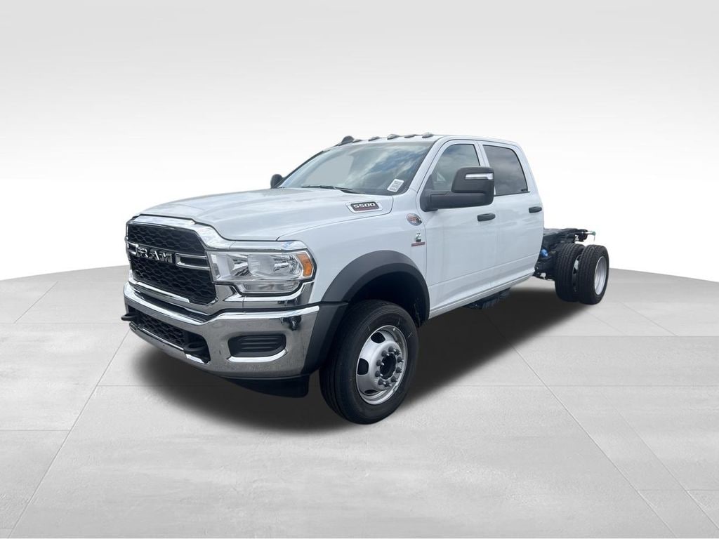 New 2024 Ram 5500 Chassis Cab 5500 TRADESMAN CHASSIS CREW CAB 4X4 60' CA Pickup