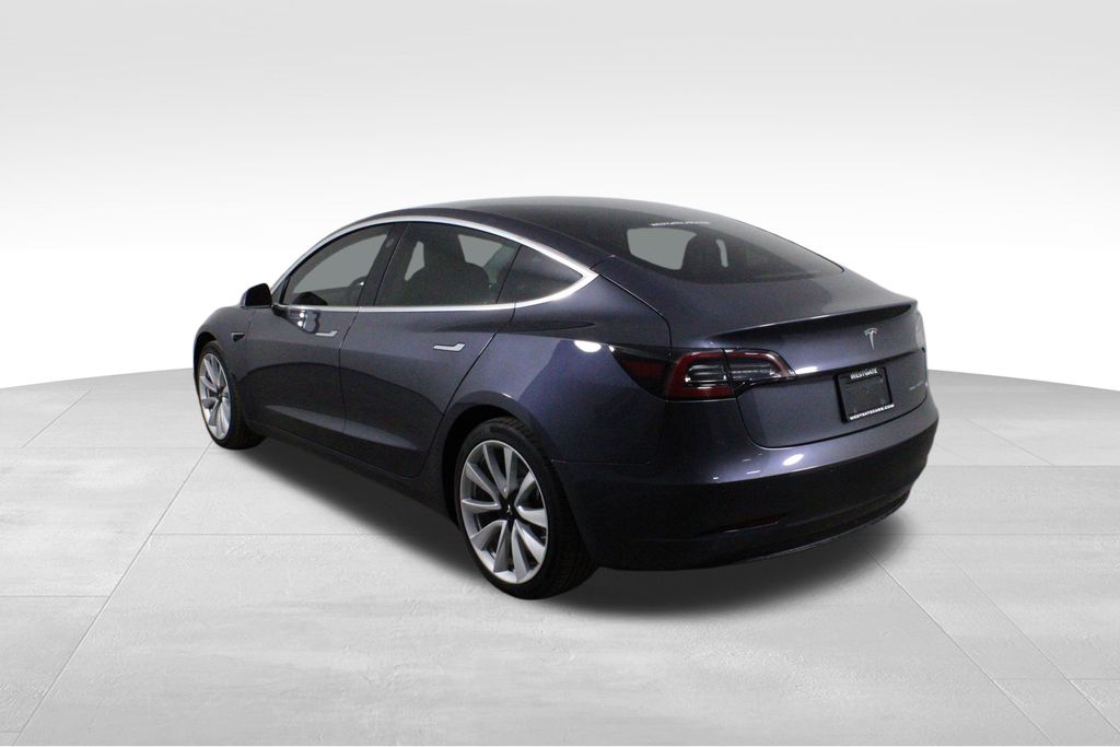 2020 Tesla Model 3 Long Range photo 3