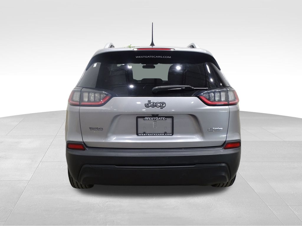 2019 Jeep Cherokee Latitude photo 3