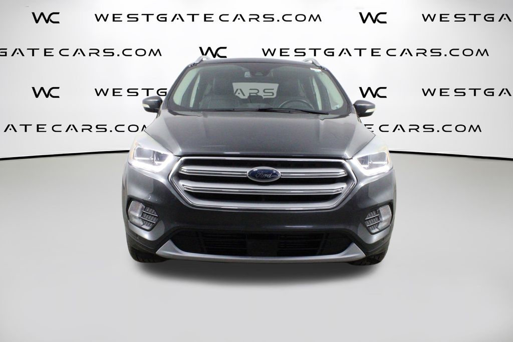 2019 Ford Escape Titanium photo 2