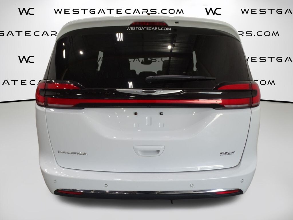 Used 2024 Chrysler Pacifica Touring L Van Passenger Van