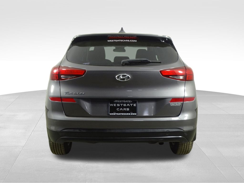 2020 Hyundai Tucson SE photo 2
