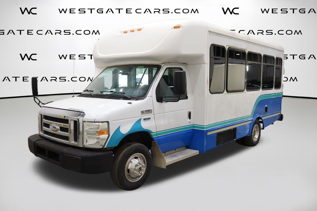 2015 Ford E-Series Cutaway Base