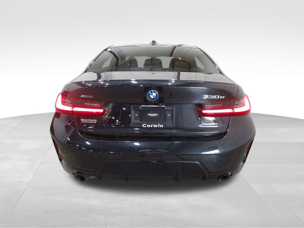 2023 Bmw 330e xDrive photo 4