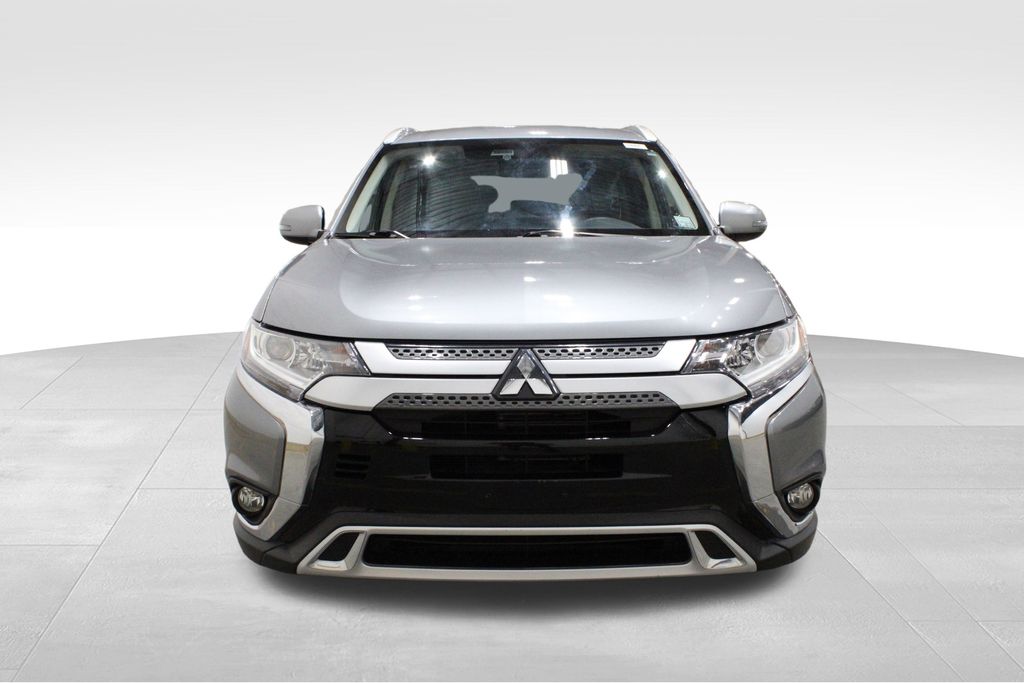 2020 Mitsubishi Outlander SEL photo 2