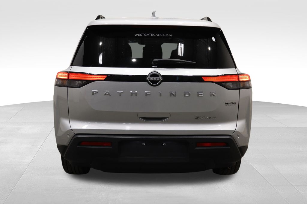 2024 Nissan Pathfinder SV photo 4