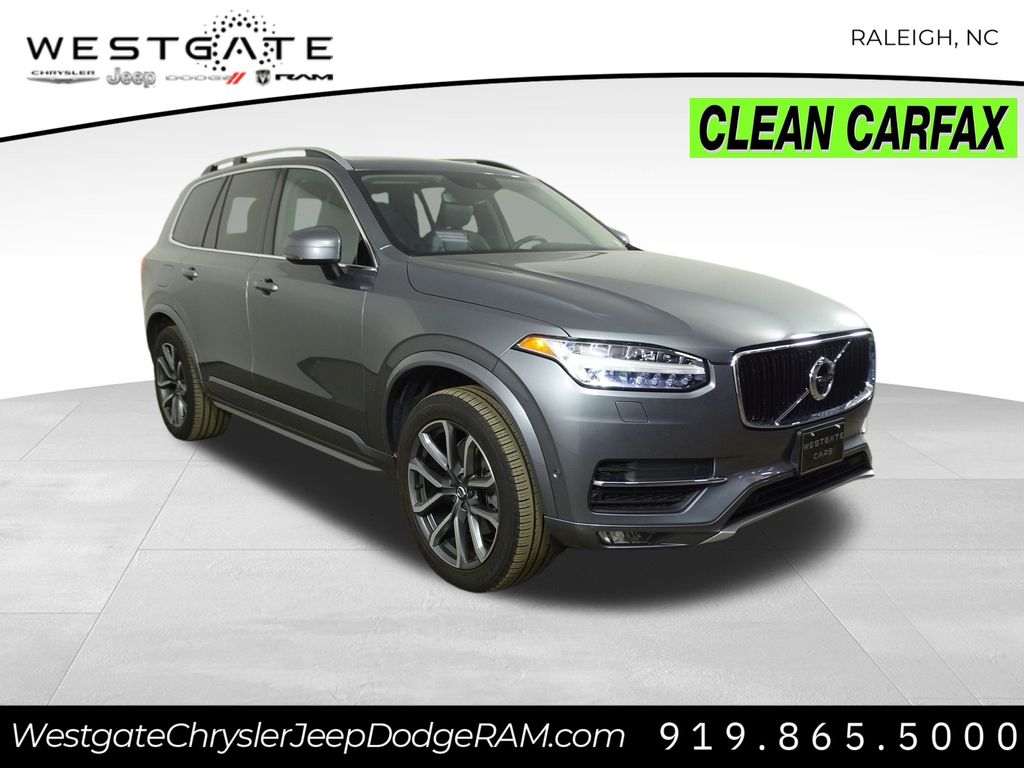 2019 Volvo XC90 Momentum
