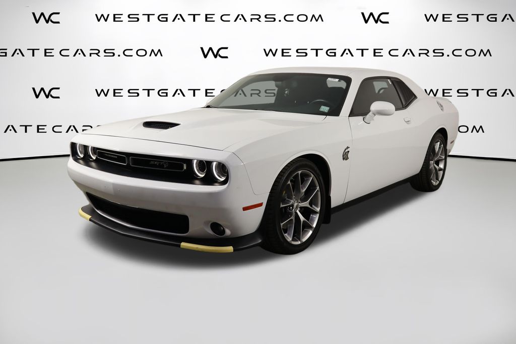 2022 Dodge Challenger GT Auto's photo