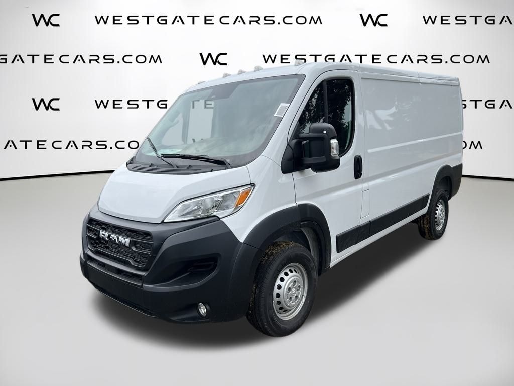 New 2025 Ram ProMaster PROMASTER 1500 TRADESMAN CARGO VAN LOW ROOF 136' W Cargo Van