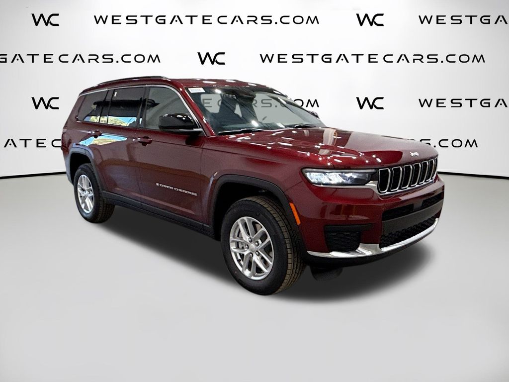 2025 Jeep Grand Cherokee L Laredo's photo