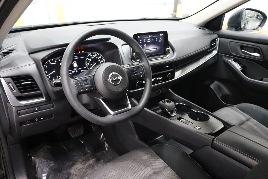 2024 Nissan Rogue SV - Photo 22