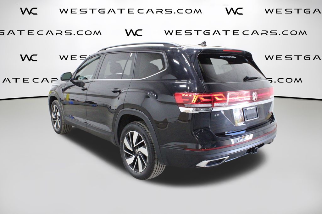 2024 Volkswagen Atlas SE Technology photo 3