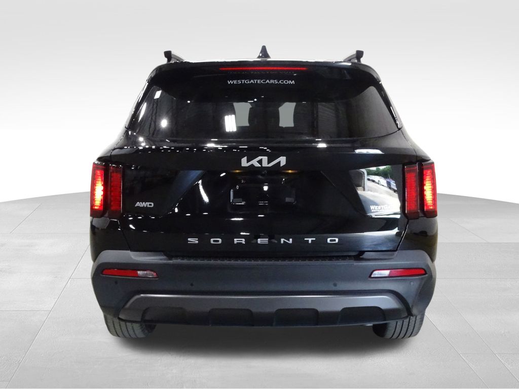 2022 Kia Sorento S photo 4
