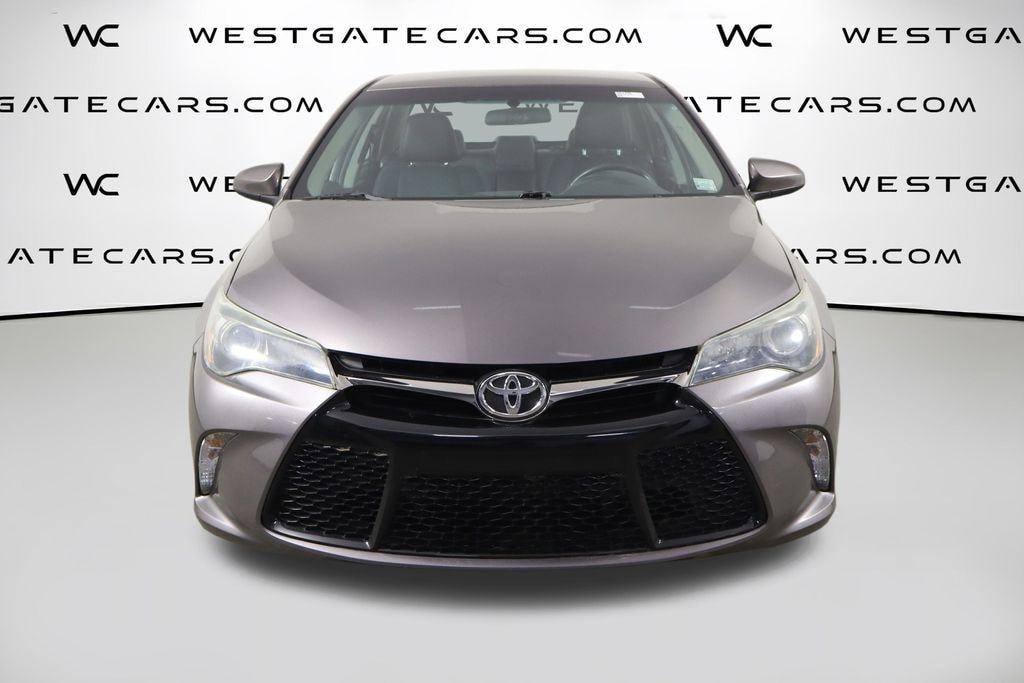 Used 2015 Toyota Camry SE Sedan