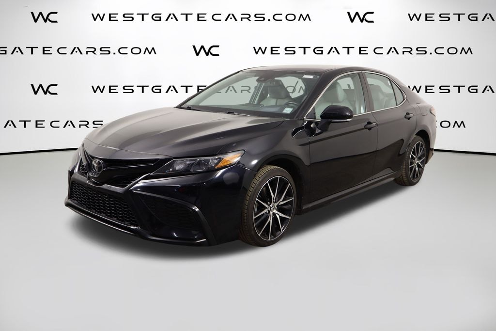 Used 2021 Toyota Camry SE Sedan