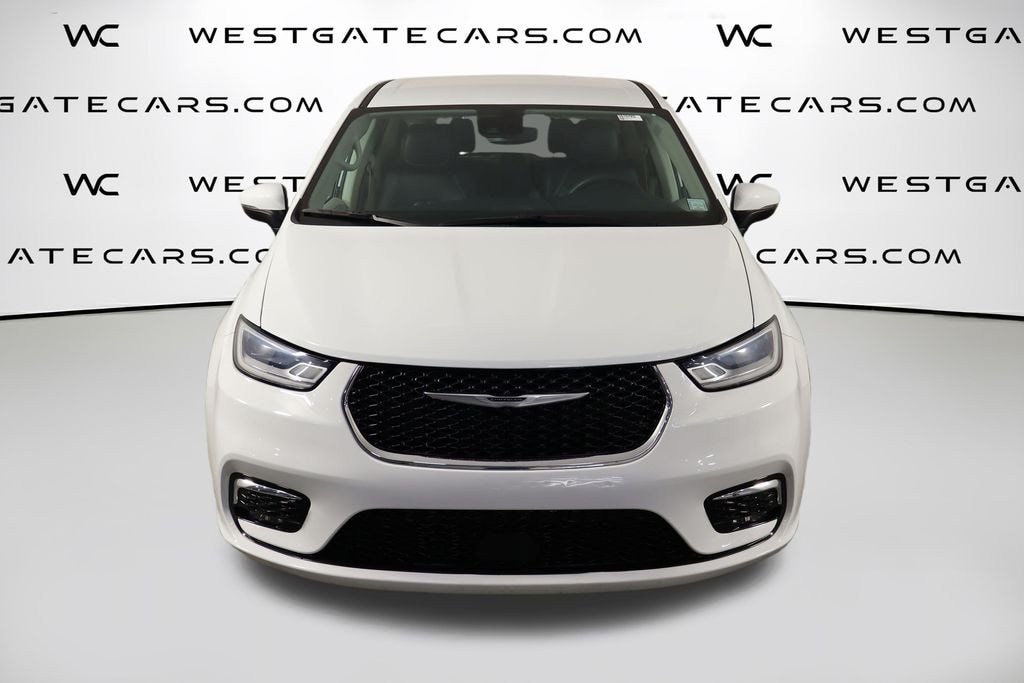 Used 2023 Chrysler Pacifica Touring L Van Passenger Van