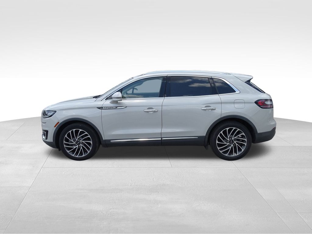 2020 Lincoln Nautilus Reserve photo 3