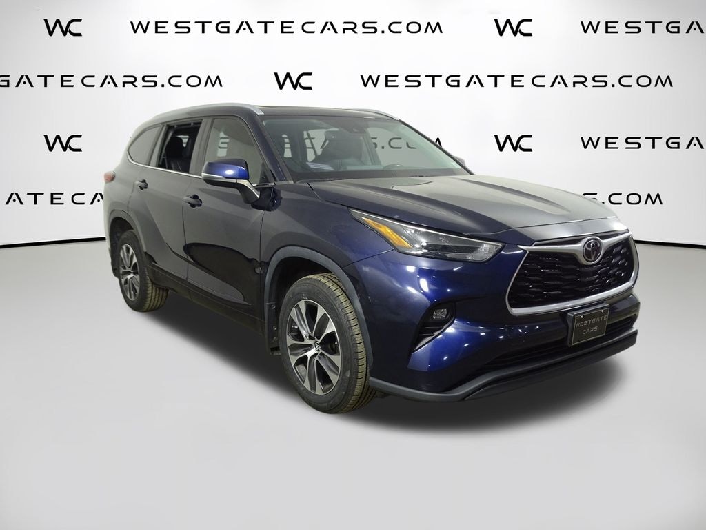 Used 2023 Toyota Highlander XLE SUV