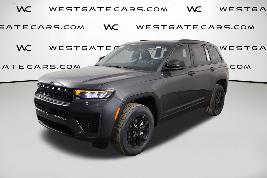 2026 Jeep Grand Cherokee Laredo Altitude's photo
