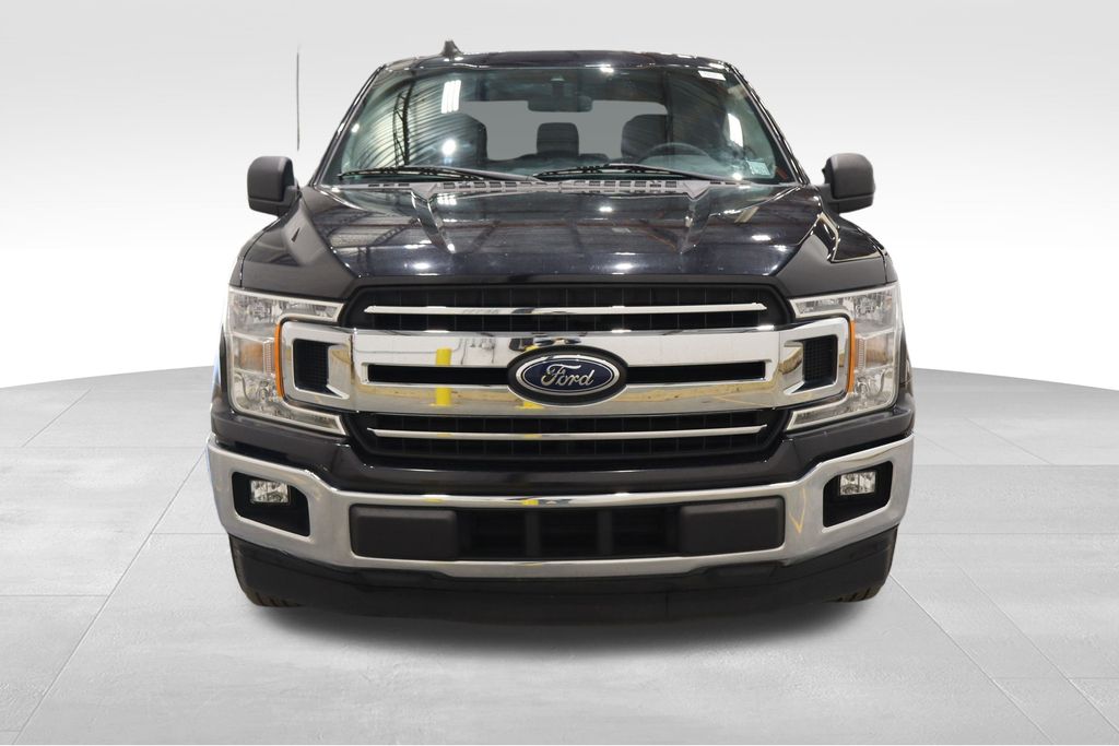 2019 Ford F-150 XLT photo 2