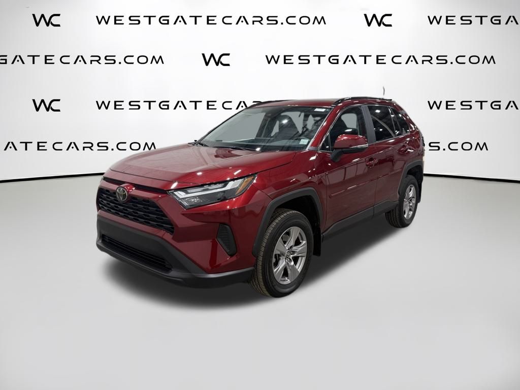 2023 Toyota RAV4 XLE photo 2