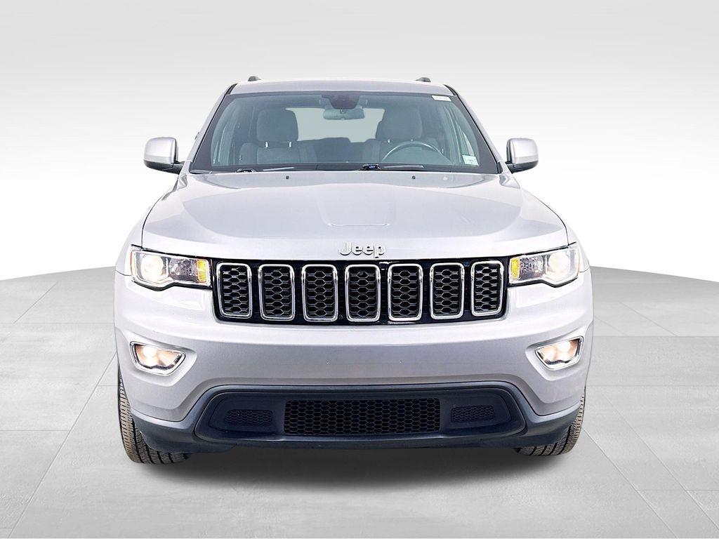 2021 Jeep Grand Cherokee Laredo E photo 2