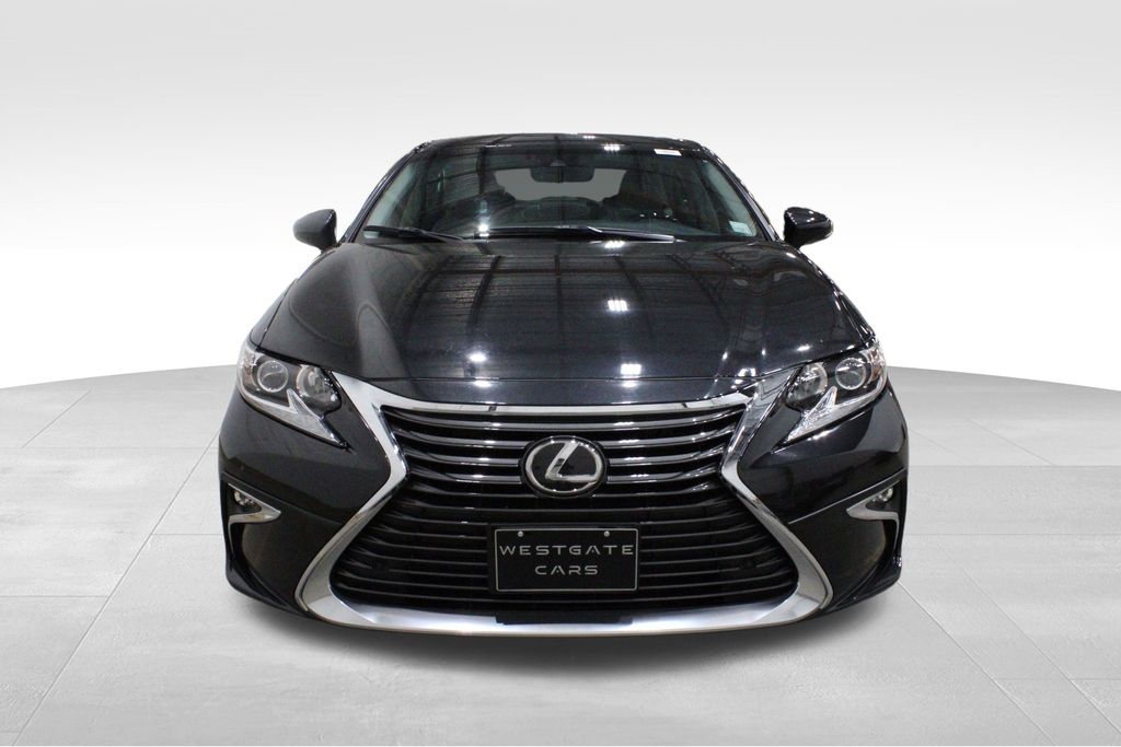 2018 Lexus ES 350 photo 2