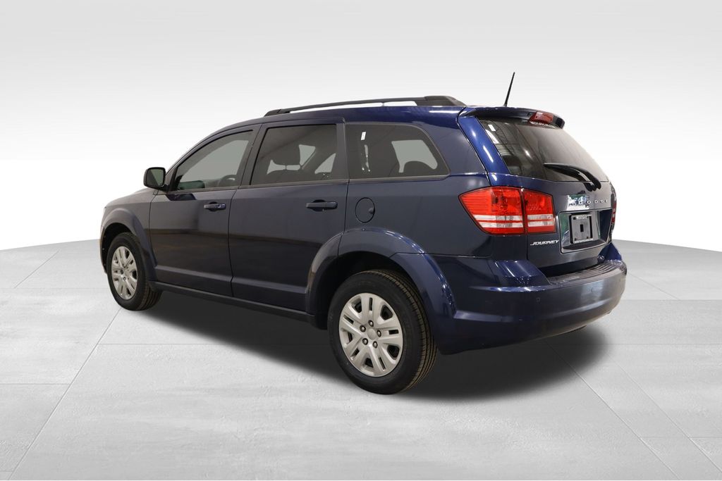 2020 Dodge Journey SE photo 3