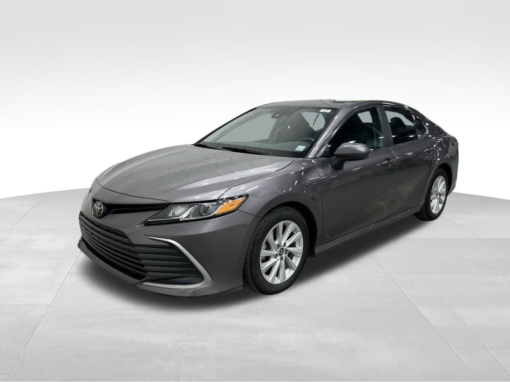 2023 Toyota Camry LE photo 2