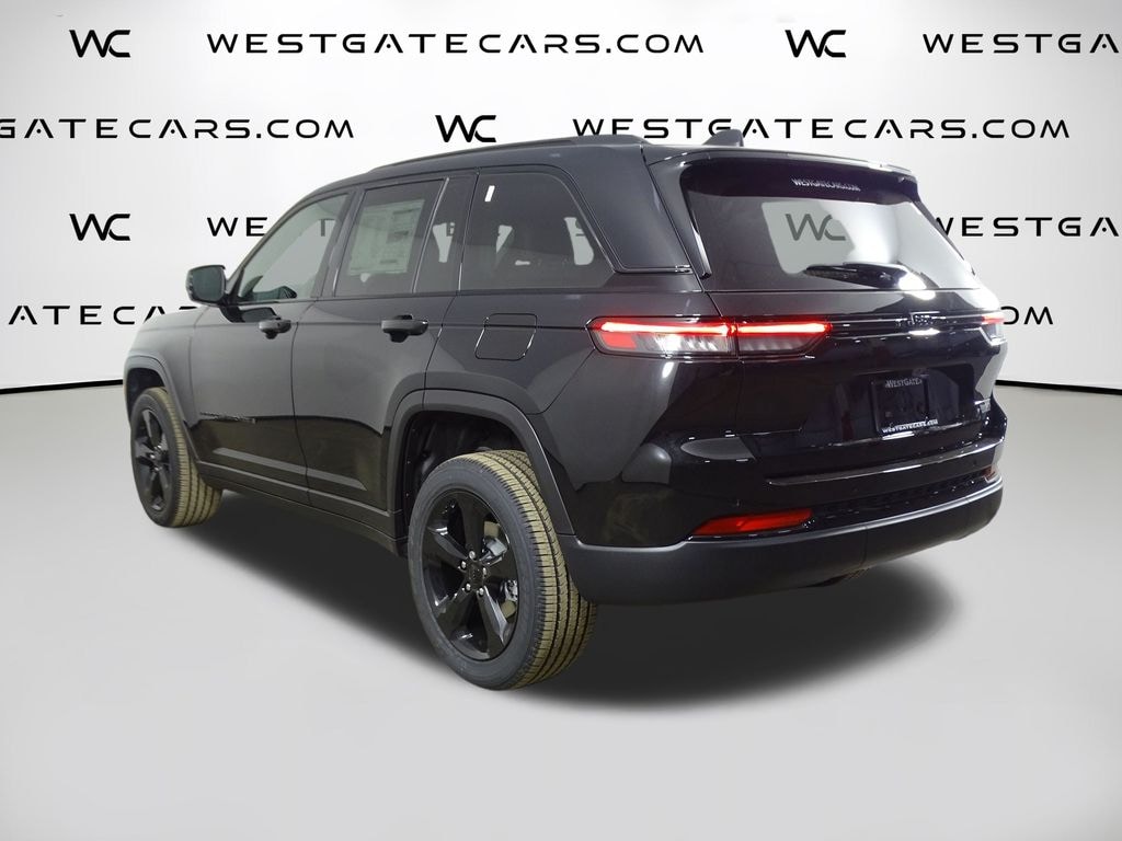 New 2025 Jeep Grand Cherokee ALTITUDE 4X2 Sport Utility