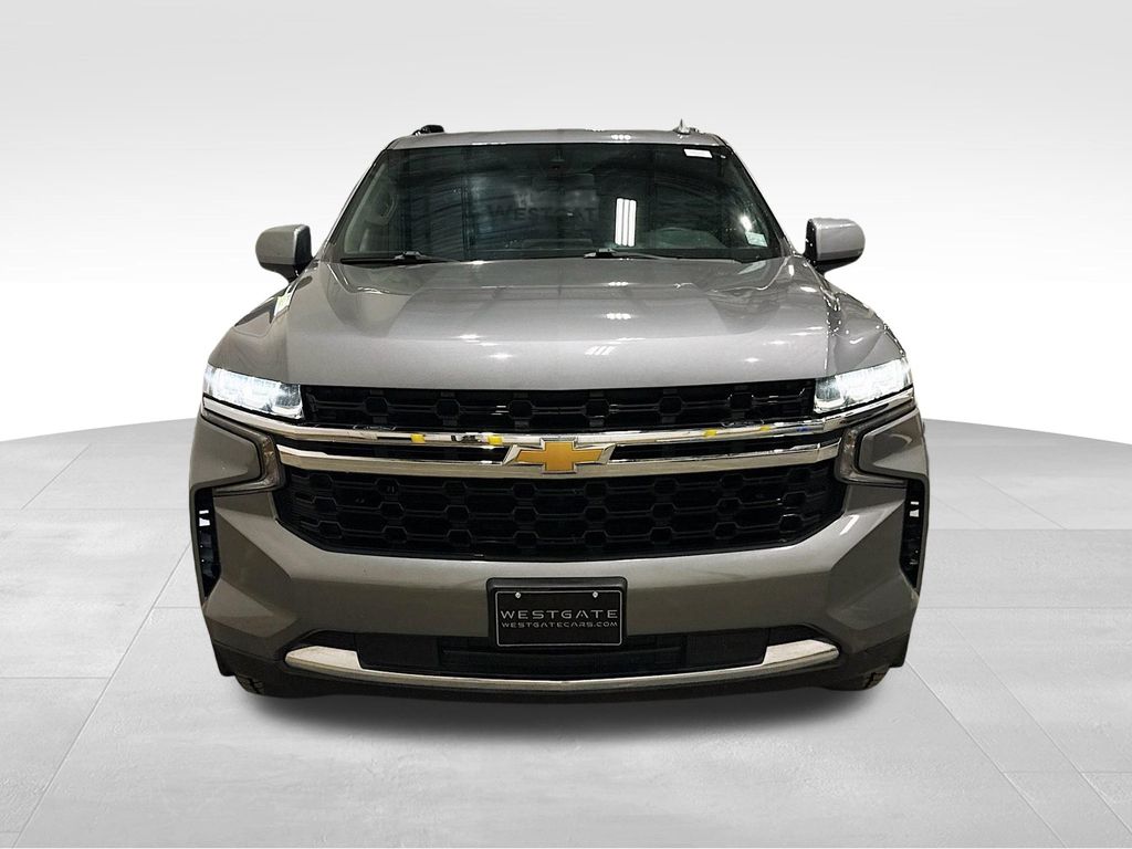2021 Chevrolet Tahoe photo 2