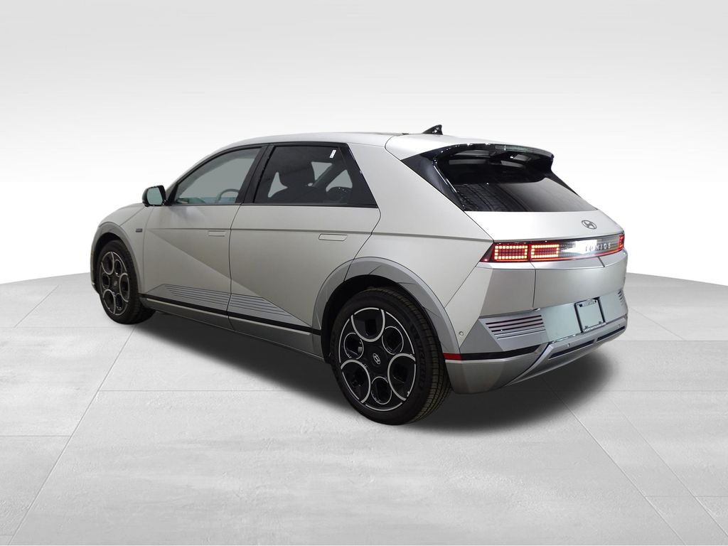 2024 Hyundai Ioniq 5 Limited photo 3