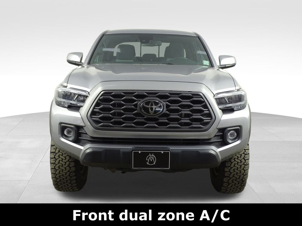 2021 Toyota Tacoma TRD Off-Road photo 2