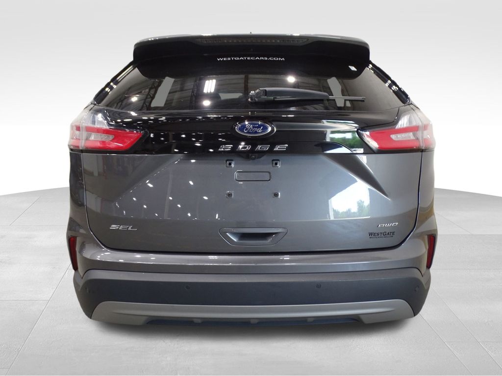 2023 Ford Edge SEL photo 4